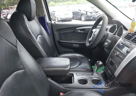 2010 Chevrolet Traverse Lt z USA, uszkodzony, nr VIN 1GNLVGED8AS141267